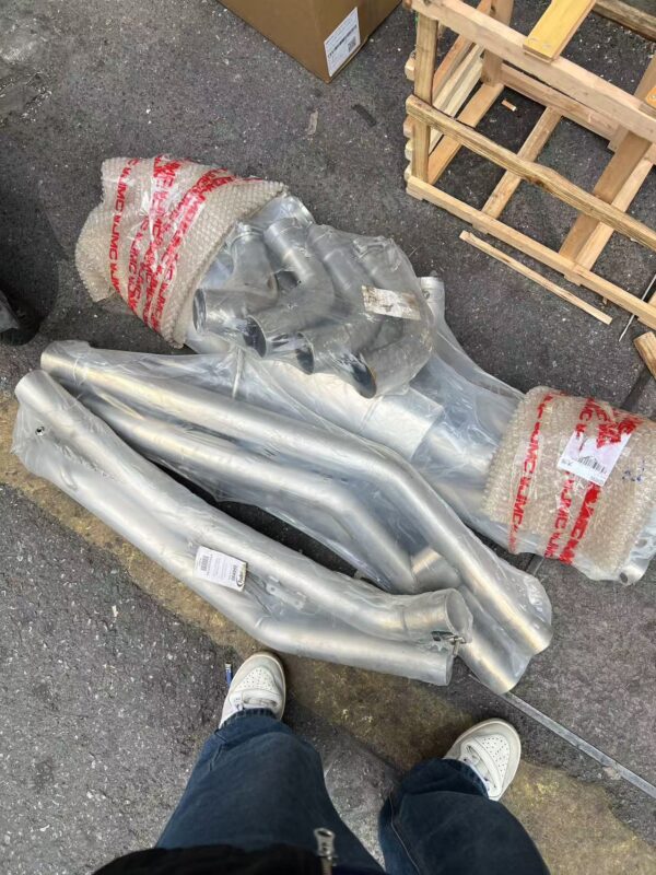Lamborghini URUS Italian Tubi Exhaust System Black Tail Pipe has some defects, available for sale - Image 10