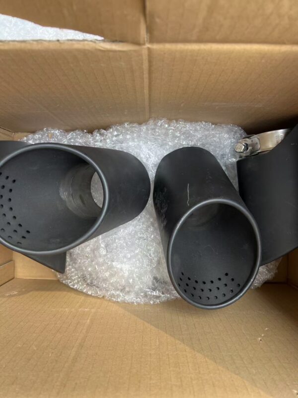 Lamborghini URUS Italian Tubi Exhaust System Black Tail Pipe has some defects, available for sale - Image 5