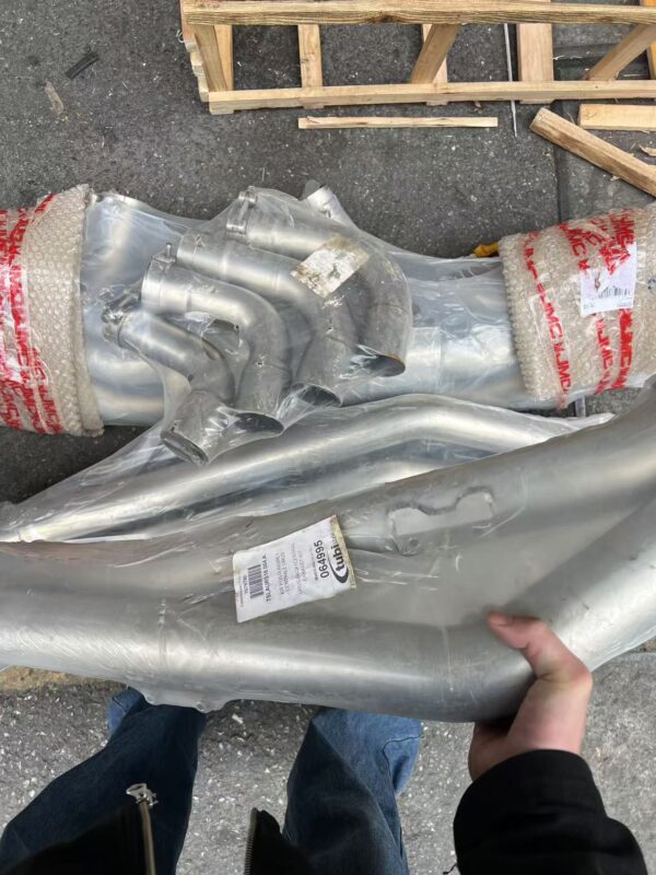 Lamborghini URUS Italian Tubi Exhaust System Black Tail Pipe has some defects, available for sale - Image 6