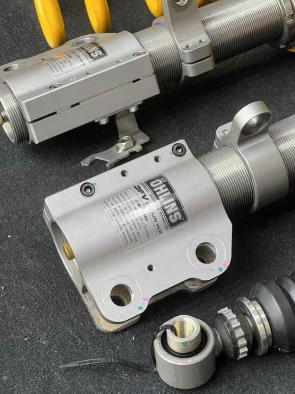 Toyota Alphard, Swedish Ohlins DFV shock absorbers - Image 7